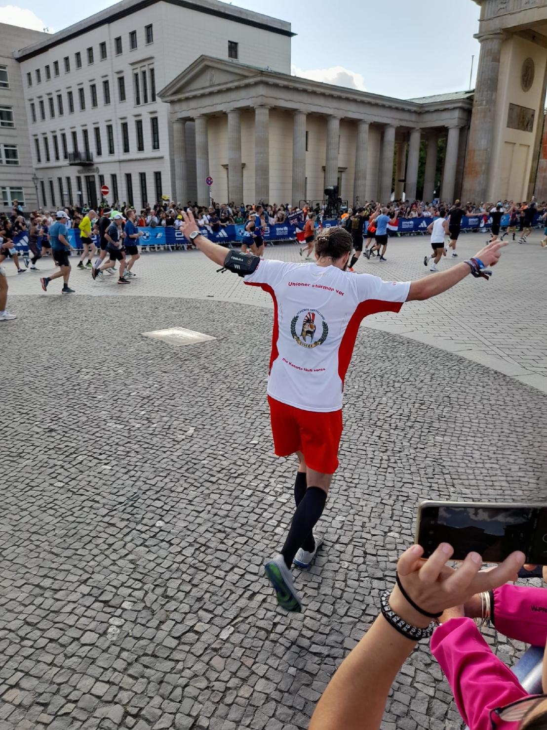 Berlin Marathon 2023: Die Kohorte läuft voran! Berlin Marathon 2023: Die Kohorte läuft voran!